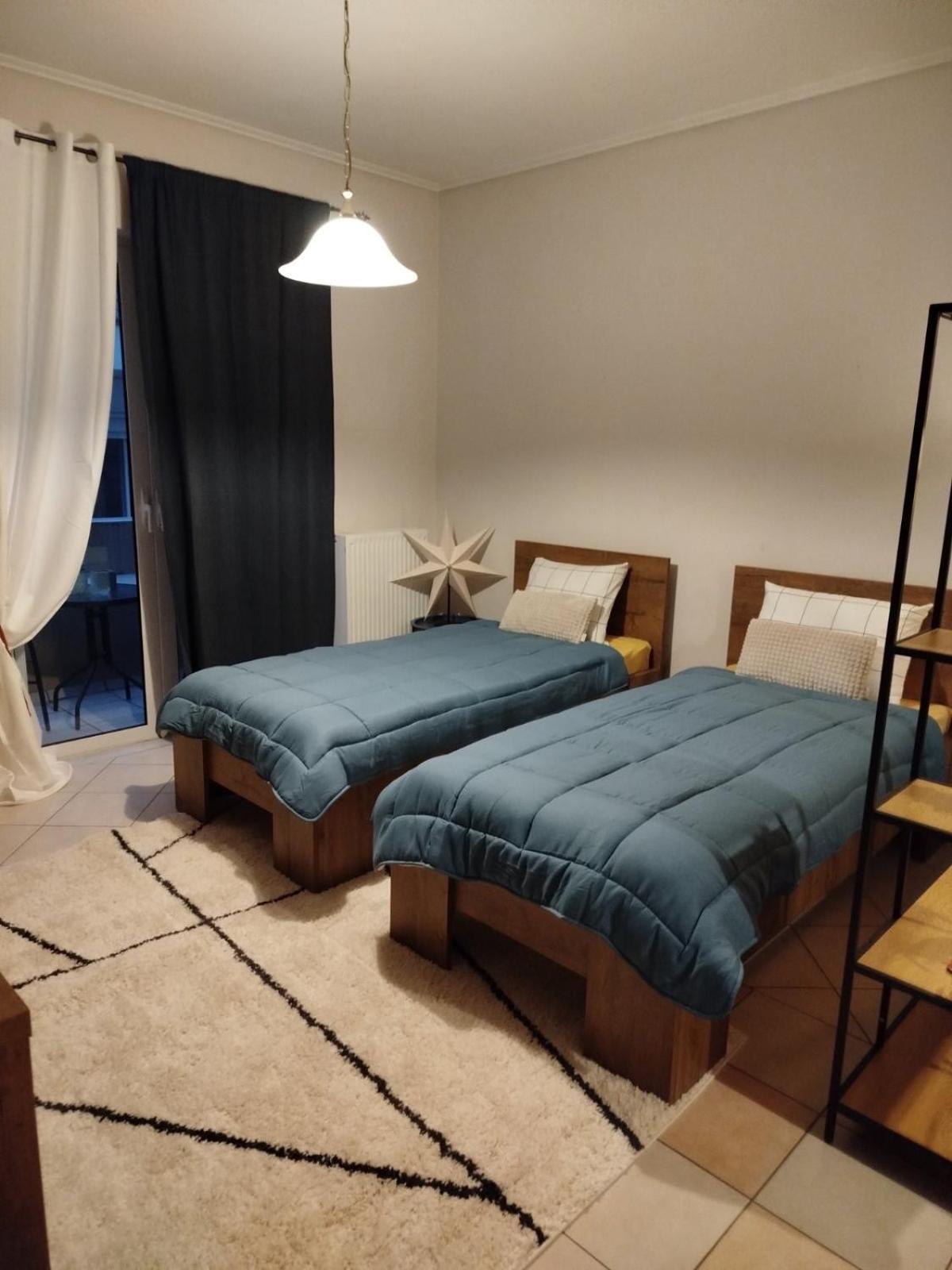 Central Spacious Apartment 70Sqm 特里波利斯 外观 照片